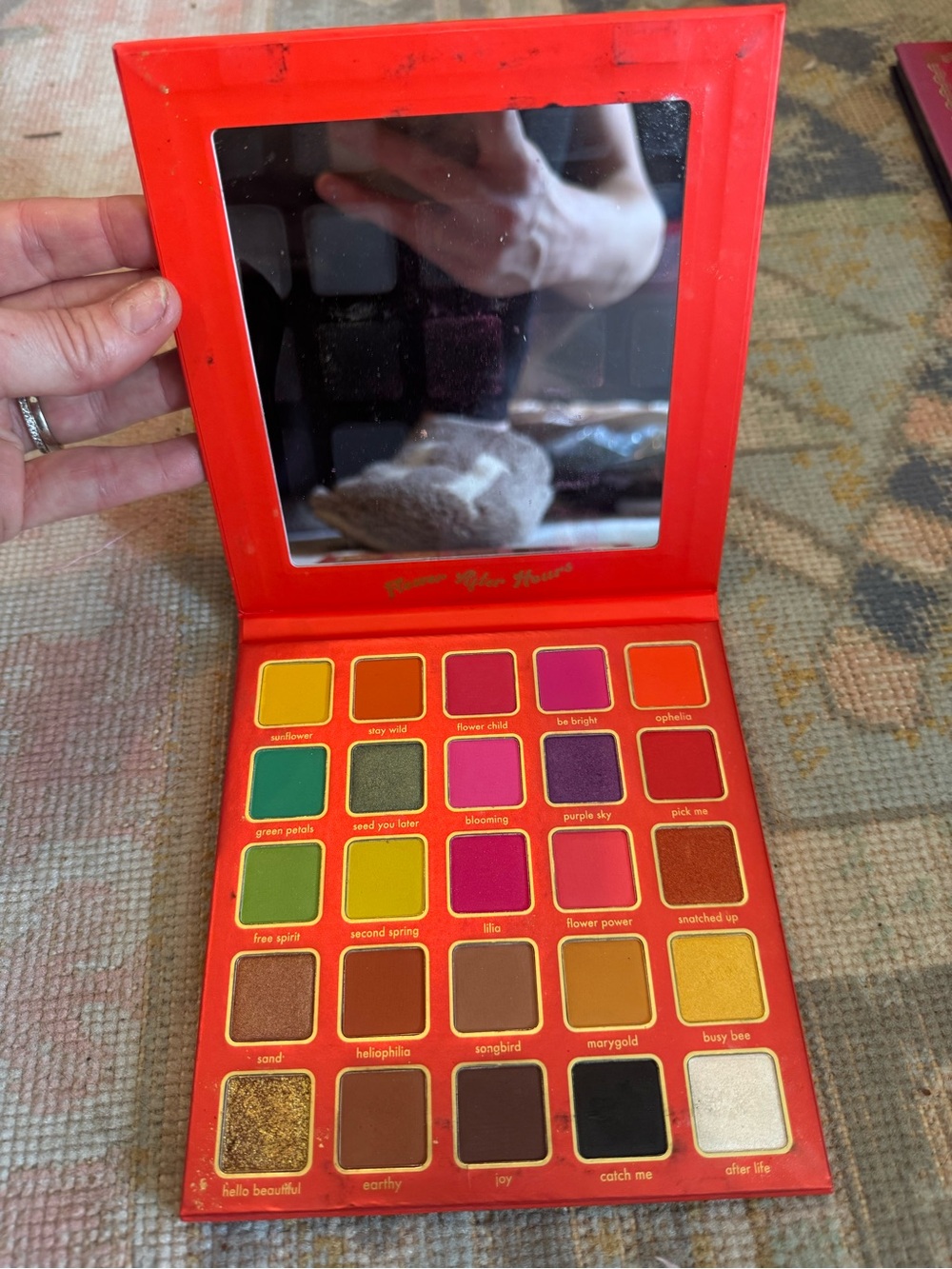 Kara Beauty Flower After Hours Eyeshadow Palette - Red